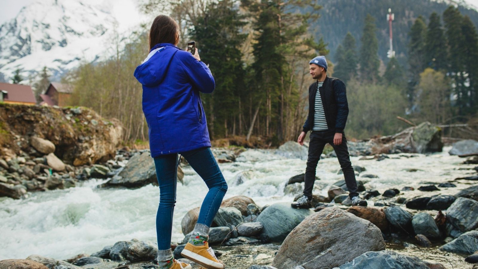Older Woman Scolded A Couple For Talking On A Hike, So They Kept Talking Anyway Couple taking a hike