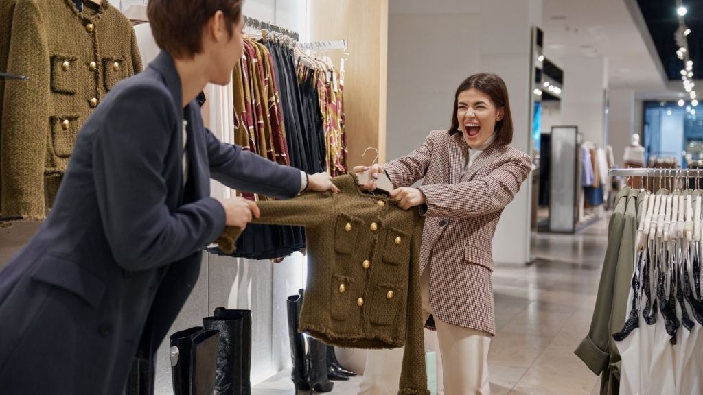 shoppers fighting over an item