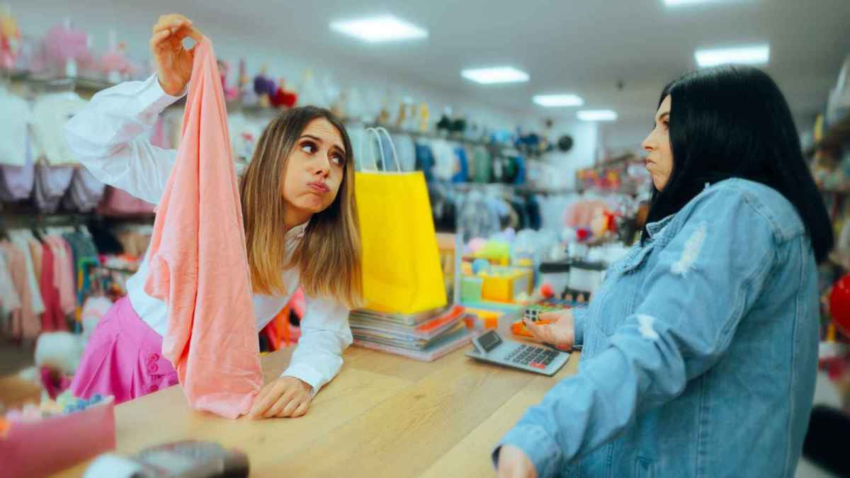 Money Doesnt Change the Rules: Cashier Halts Demanding Customer’s Out of Control Shopping Spree angry shopper arguing with salesperson