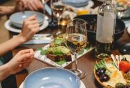 “They Use Us for Free Food”: Couple Battles Over Cutting Off “Parasitic” Friend Group