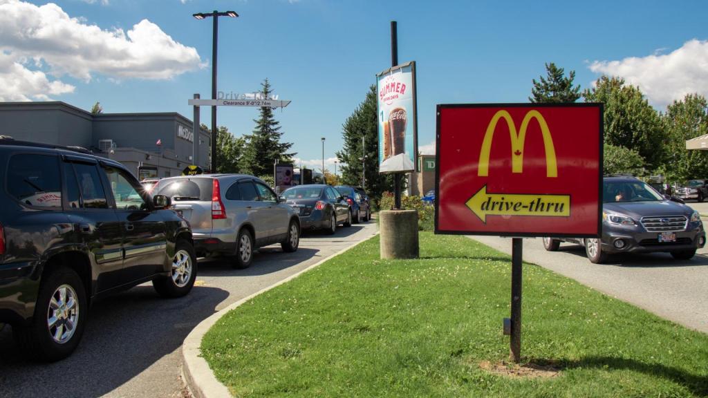 drive thru fast food restaurant
