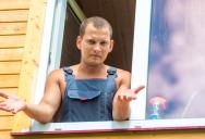 A Storm Blew His Porch Swing Into the Neighbor’s Yard—and Now They’re Refusing to Give It Back