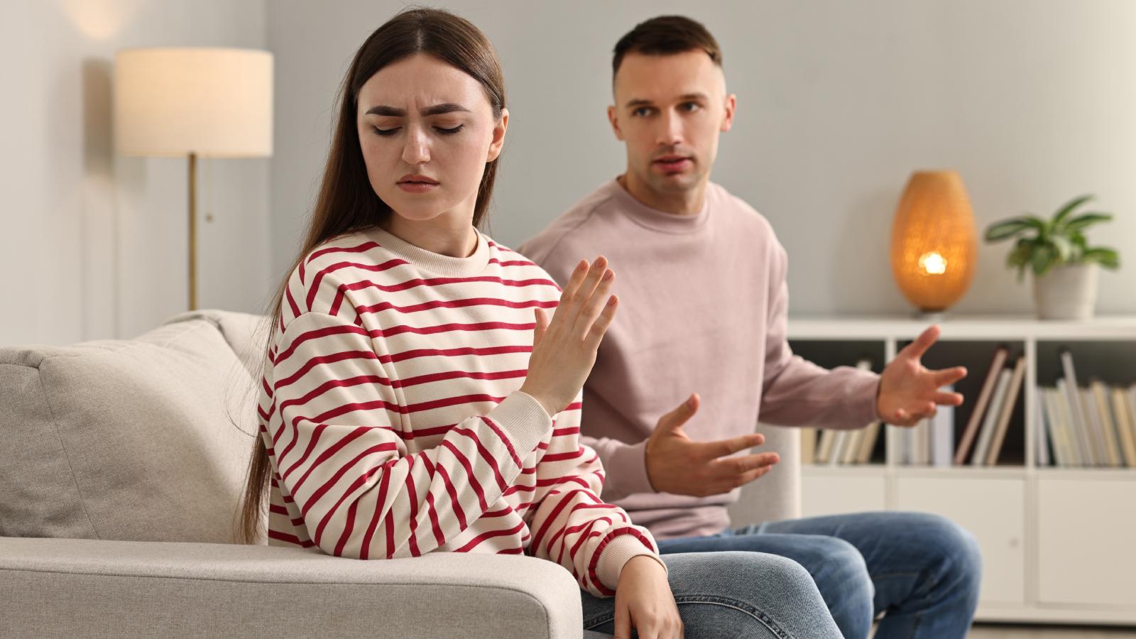 He Refused to Share His Mother’s Inheritance with His Sister—Because She Let Their Stepmother Adopt Her man and woman having serious conversation