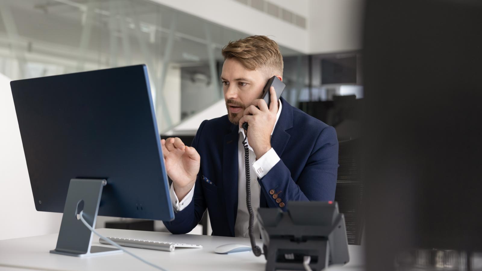 An IT Worker Revealed the Single Most Frustrating Client He Ever Had to Deal With man on a phone call