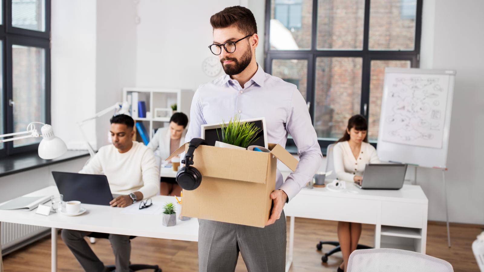 He Was Denied the Paid Vacation Time He Earned—So He Handed in His Resignation on the Spot man quitting his job