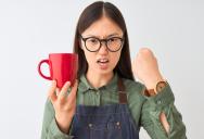 She Called Out Her Annoying Coworker After He Wouldn’t Stop Blowing Up the Group Chat With Off-Topic Nonsense