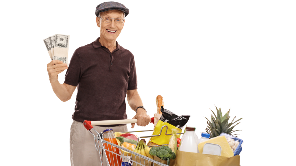 One Man’s Attempt To Buy Christmas Groceries For A Young Family Didn’t Work Out, So He Surprised Them With Money And A Stuffed Toy sweet old man buying groceries
