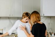 “Now You Care?”: Woman Ghosted Her Best Friend After Years of ‘No’s, Only to Be Called Cold-Hearted