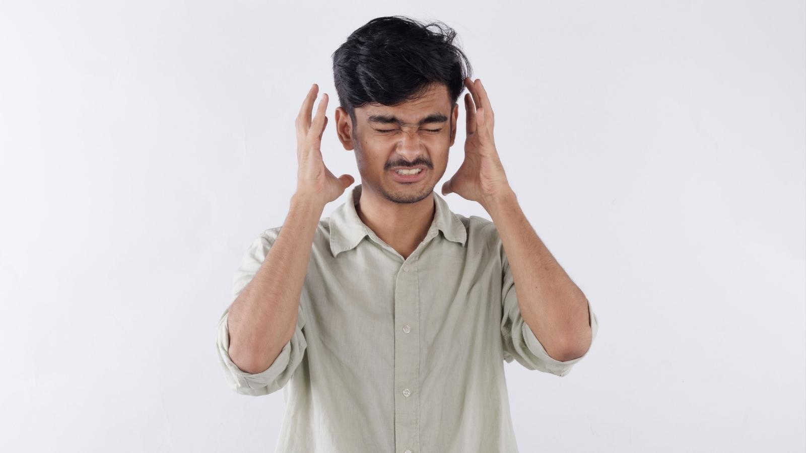 He Staged a Fake Job Site: Man Reaches Breaking Point Over Brother In Law’s Bizarre Housing Demands upset man scrunching his face