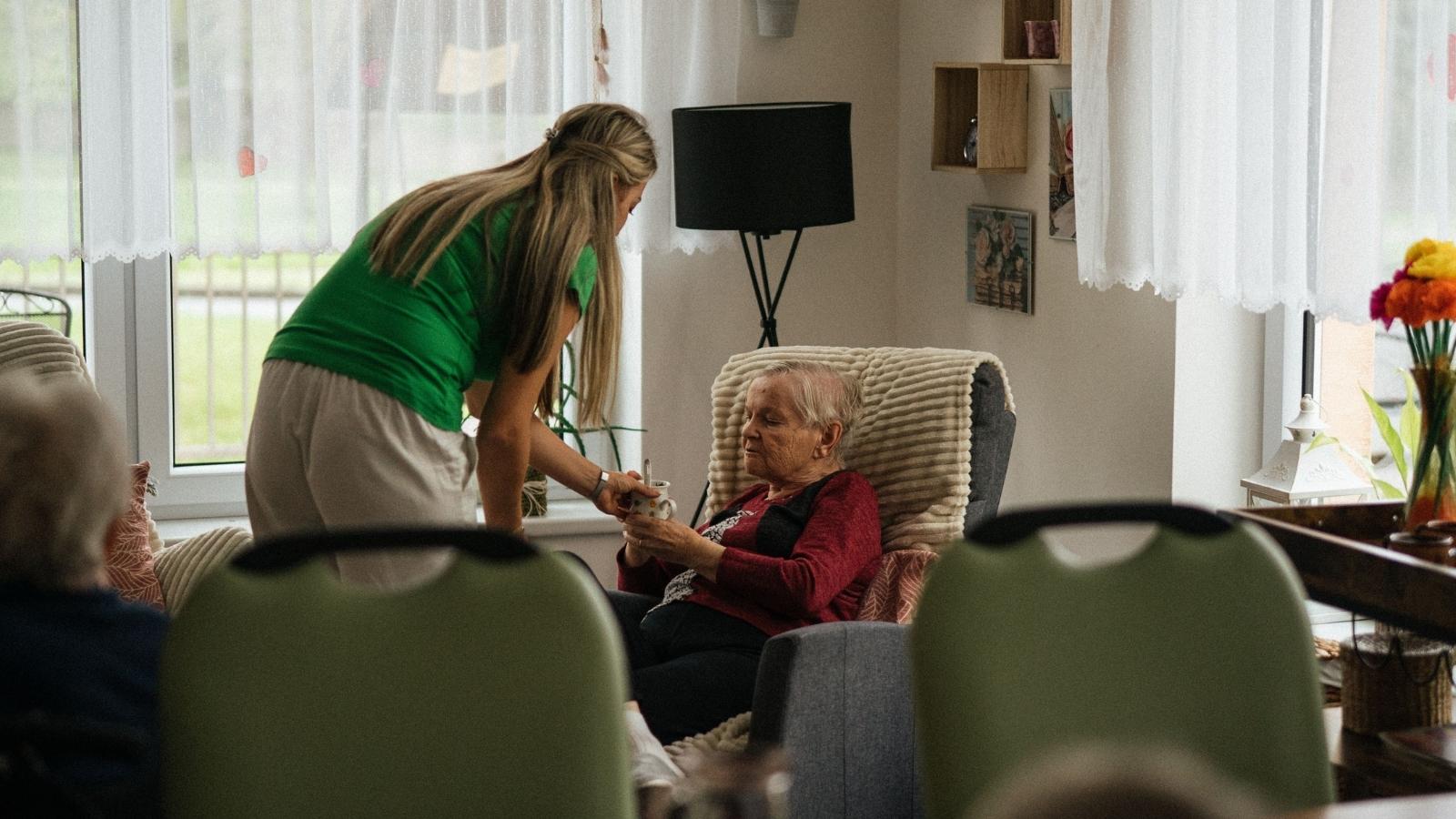 Her Grandmother Broke Her Leg, but They Can’t Agree on How Much Their Daily Routine Should Change woman caring for her grandmother
