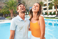 The “Unpaid Lodging” Dispute: Woman Left Questioning Loyalty After Cutting Friend From Vacation