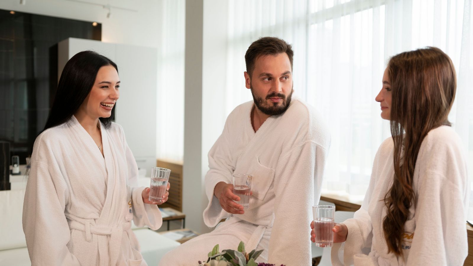 They Left Their Room Window Wide Open for Hours—Then Demanded a Full Refund and Room Upgrade Over Moth Infested Sheets Hotel guests having fun