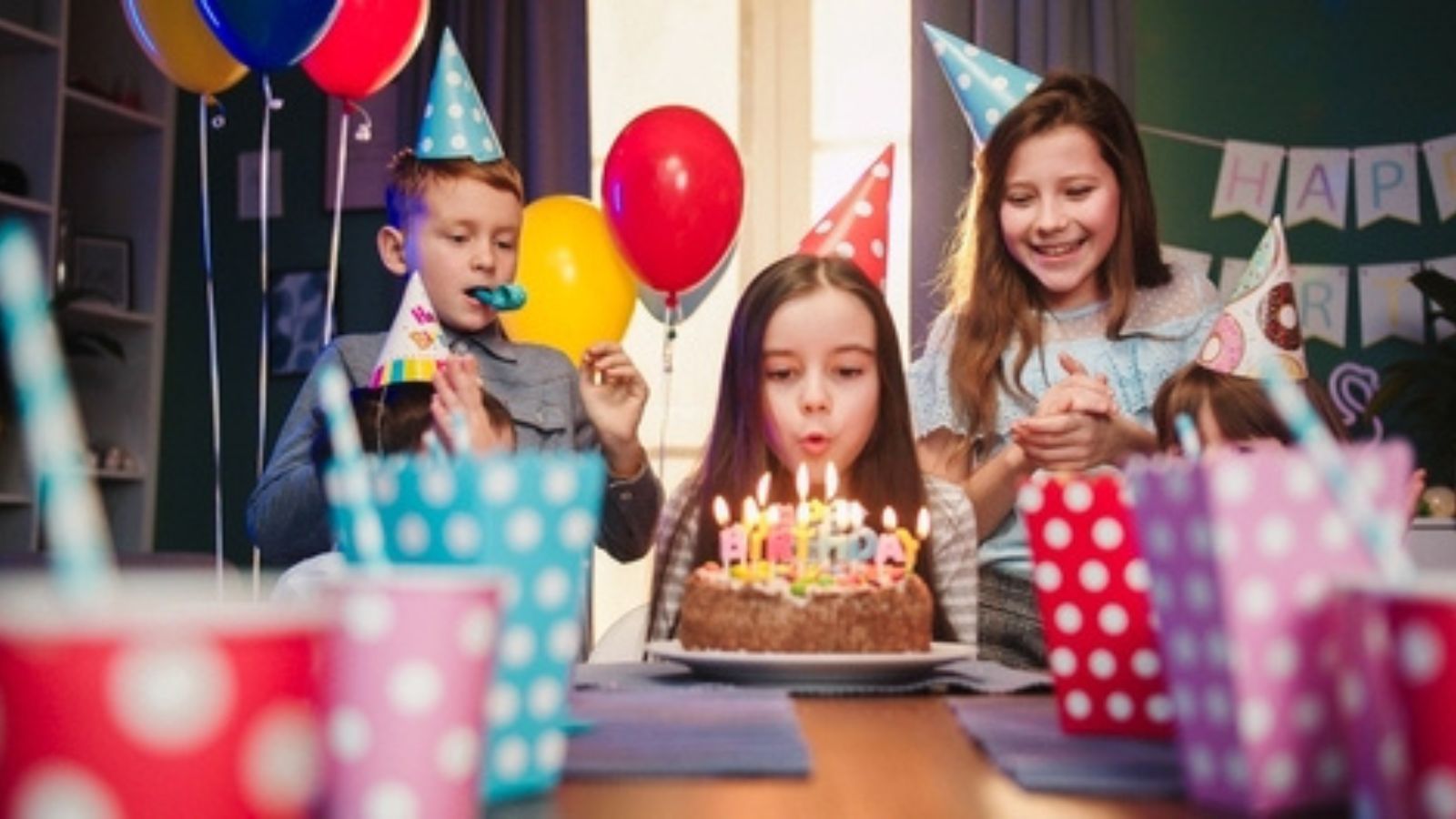 He Accidentally Opened the Chips and Salsa for a Birthday Party — The Parents Got Furious, Even With a Discount and Free Replacement Kids birthday party