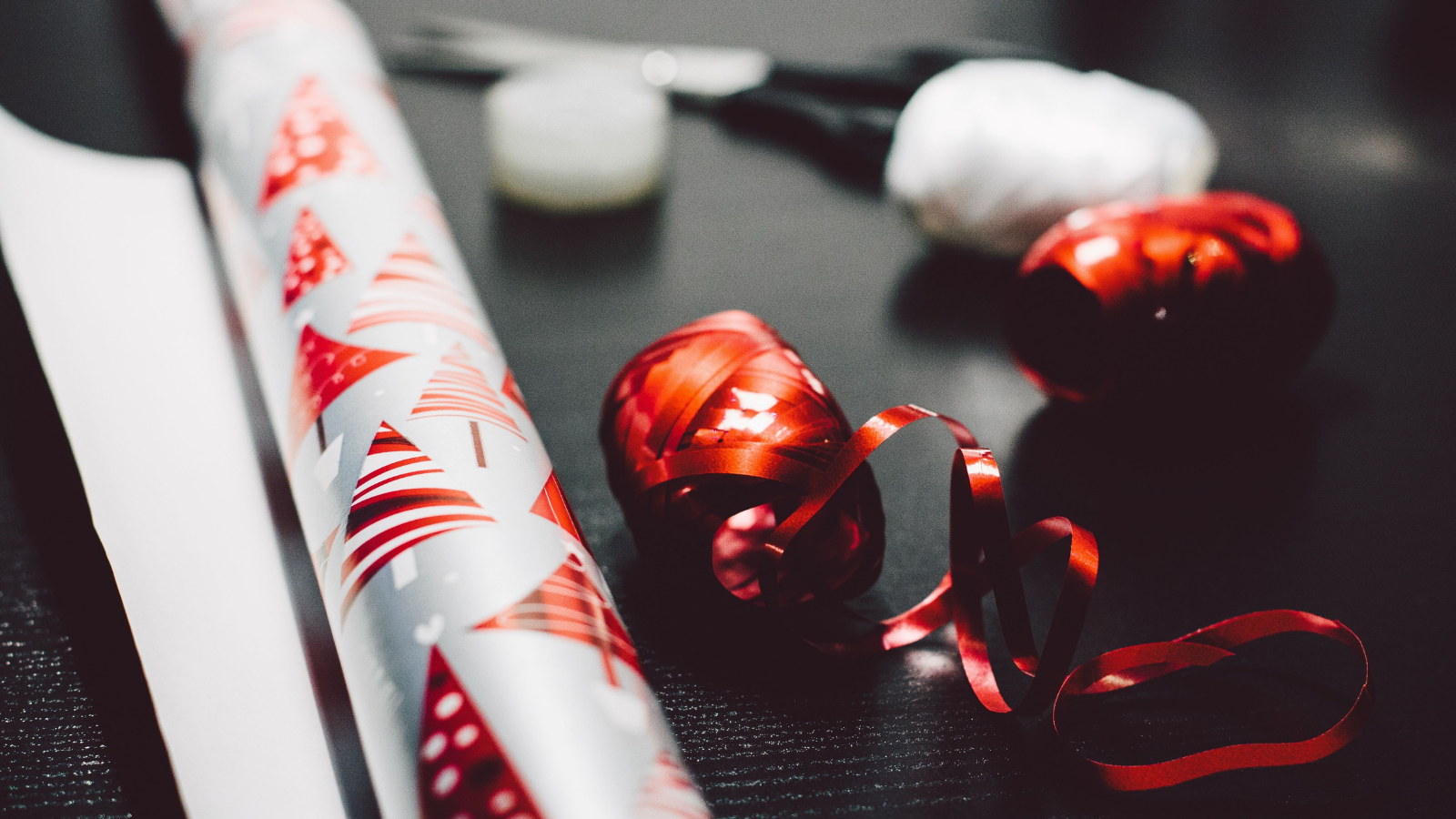 Gifting Business Relied On “Voluntary” Late Hours During The Holidays, But Workers Faced Social Consequences For Saying No Gift wrap and ribbons