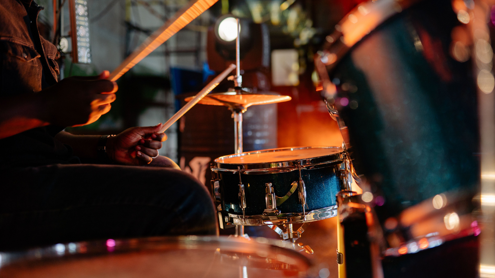 Shes Usually Tolerant of Noise as a Music Student — Her Roommates Long Drum Sessions Are Still Too Much Someone playing drums