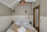 She Demanded Her Roommate Downgrade to a Tiny Box Room so Her Sister Could Move In—So Her Roommate Flatly Refused to Vacate Her Leased Space