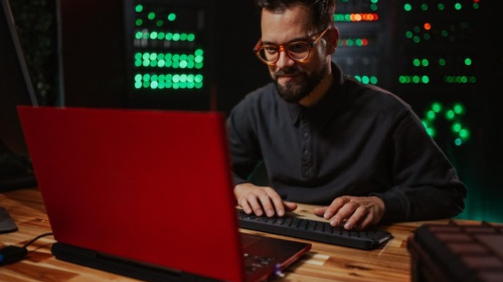 Software Professor Challenged His Class to Write a Program in as Few Lines as Possible—So He Did It With Zero Lines Software developer