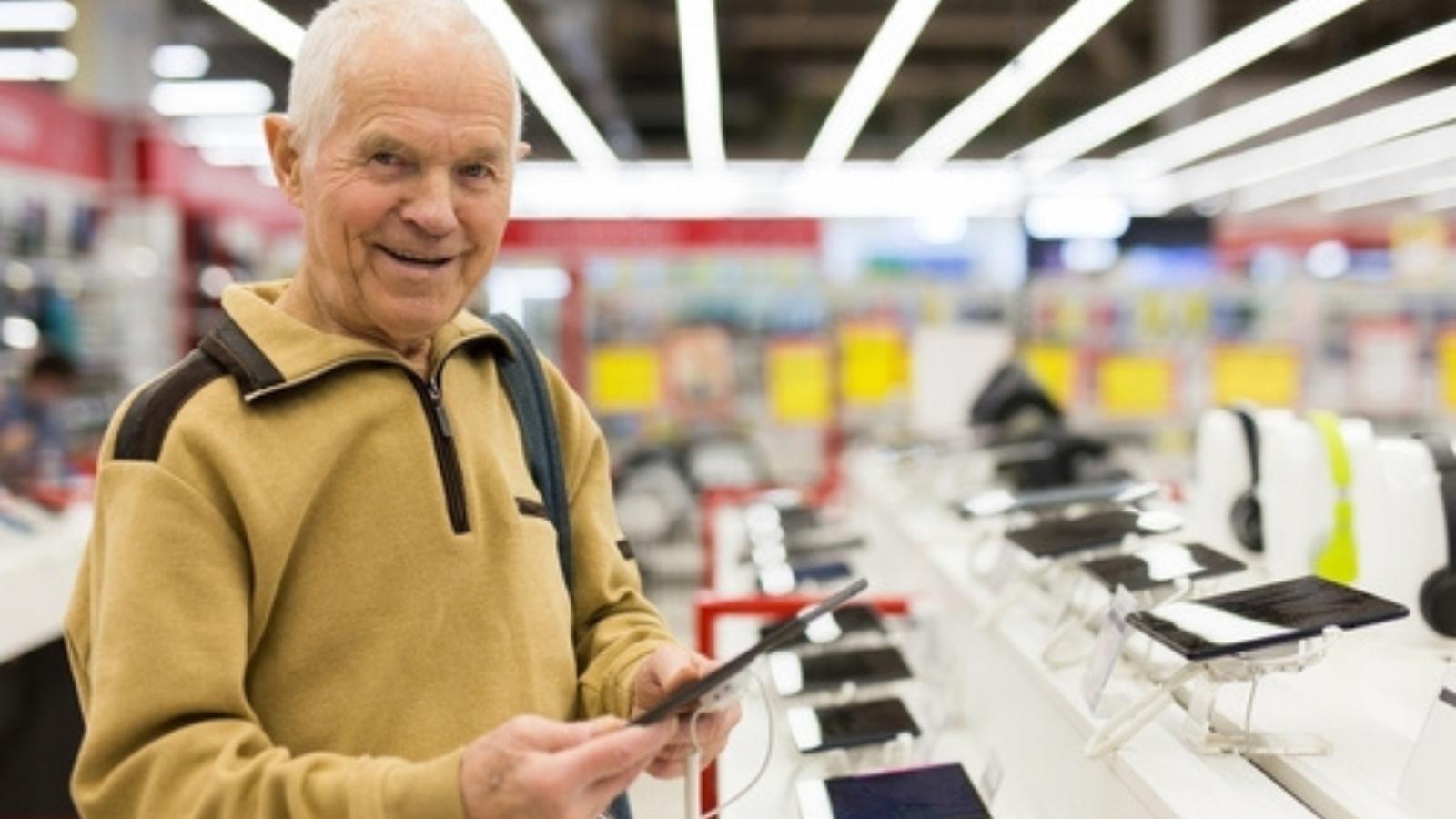 A Customer Spent Hours Every Saturday Discussing High End Audio with a Sales Rep Without Buying Anything—Until Management Tried to Ban Him for Zero Commission Yield Old man shopping for electronics