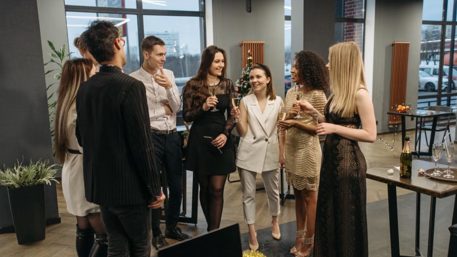 Employee Was Talking to His Manager About Drinking With Coworkers—Then Made Him Realize Why They Don’t Want Him There Employees drinking and celebrating in the office