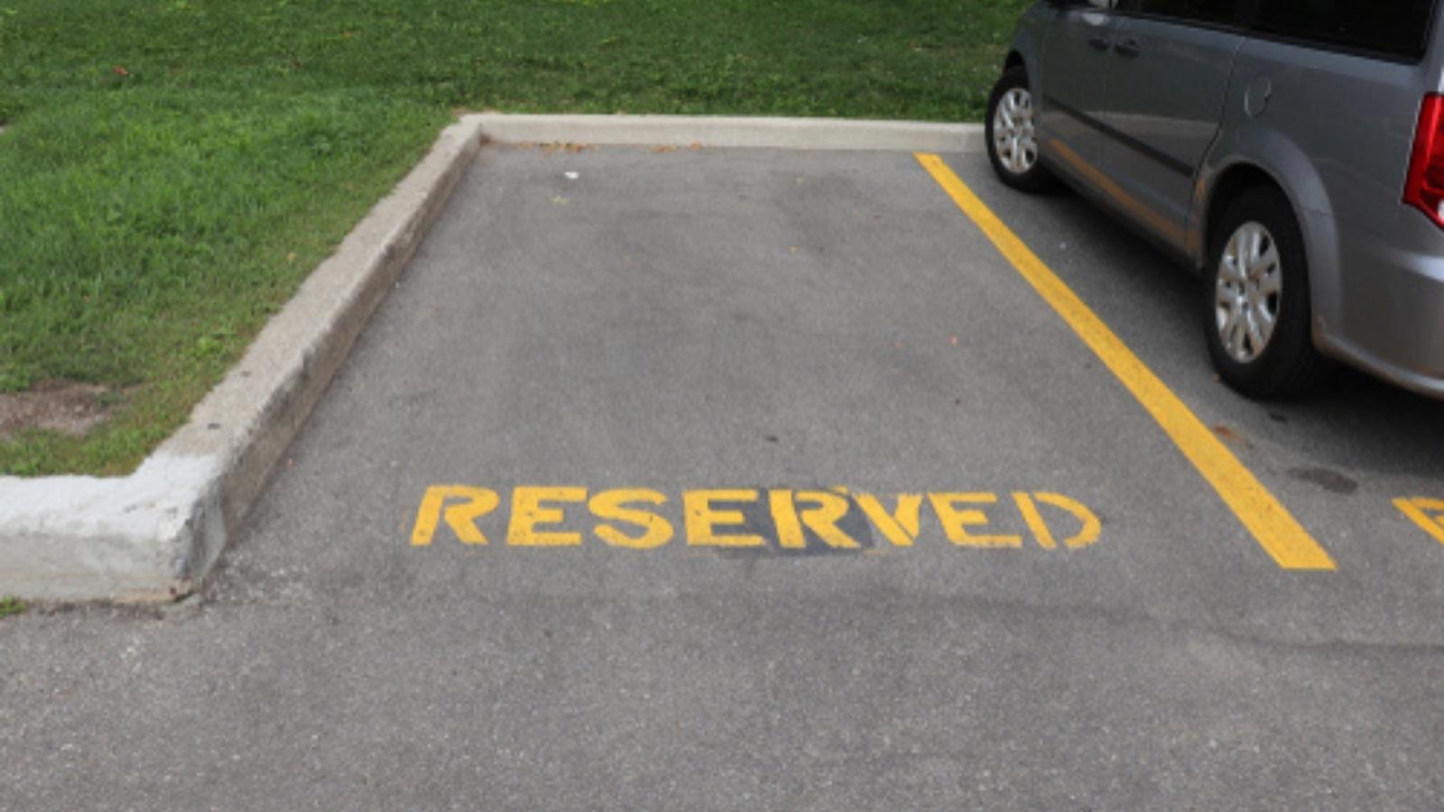 He Blocked In the Car Parked in His Assigned Spot—Then Realized His Reserved Parking Sign Had Blown Down in a Storm Reserved parking spot