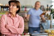 She Defended Bakery Pricing Against an Aggressive Customer—Then Her Manager Handed Over a Free $8 Slice of Cake