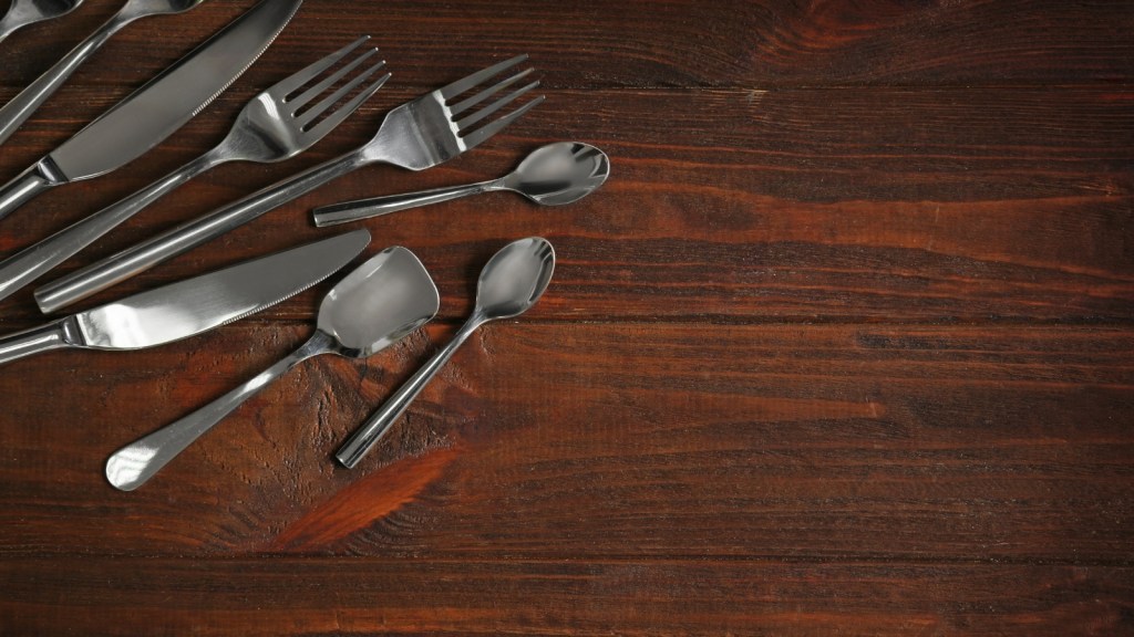 She Was Excited To Build A Friendship With Her New Roommate — But Everything Changed Almost Immediately Silverware set on a table