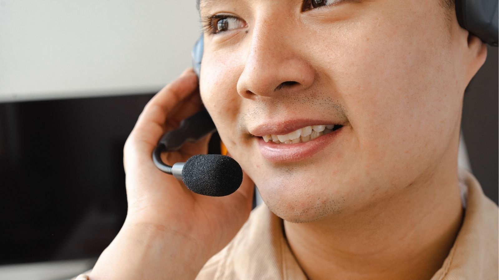 He Diagnosed a Dead Internet Connection—Only to Find the DSL Wall Socket Dangling by a Wire While the Customer Demanded a Software Reset Button Man working for internet service customer support