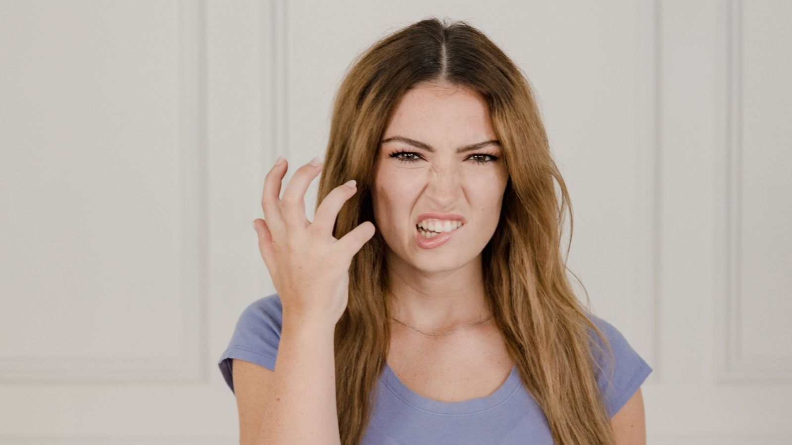 Woman really grossed out by coworker