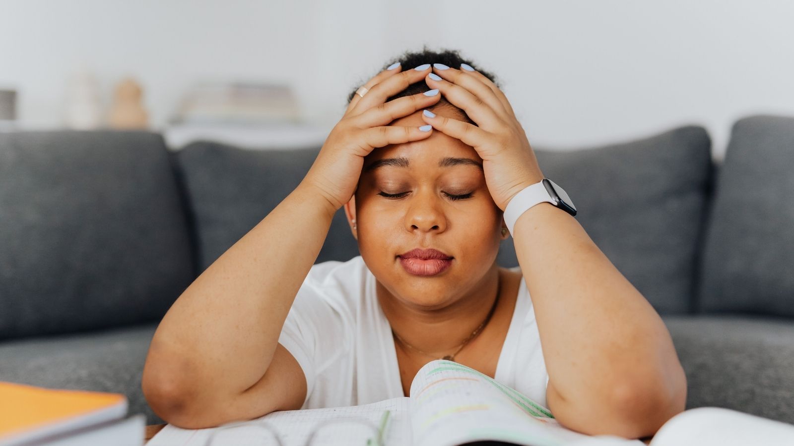 He Sent 14 Handwritten Letters Threatening Eviction over 2:00 AM Thumping—Then She Handed Her Landlord a 30 Day Acoustic and Decibel Audit Woman stressed over neighbor drama