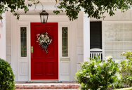 She Sent a Legal Warning Over His Front Door Color—Then Realized His House Wasn’t Even in the HOA