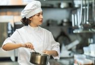 Chef Clocked Out To The Second Every Shift Since No Overtime Pay, So The Owner Fired Her For Quitting