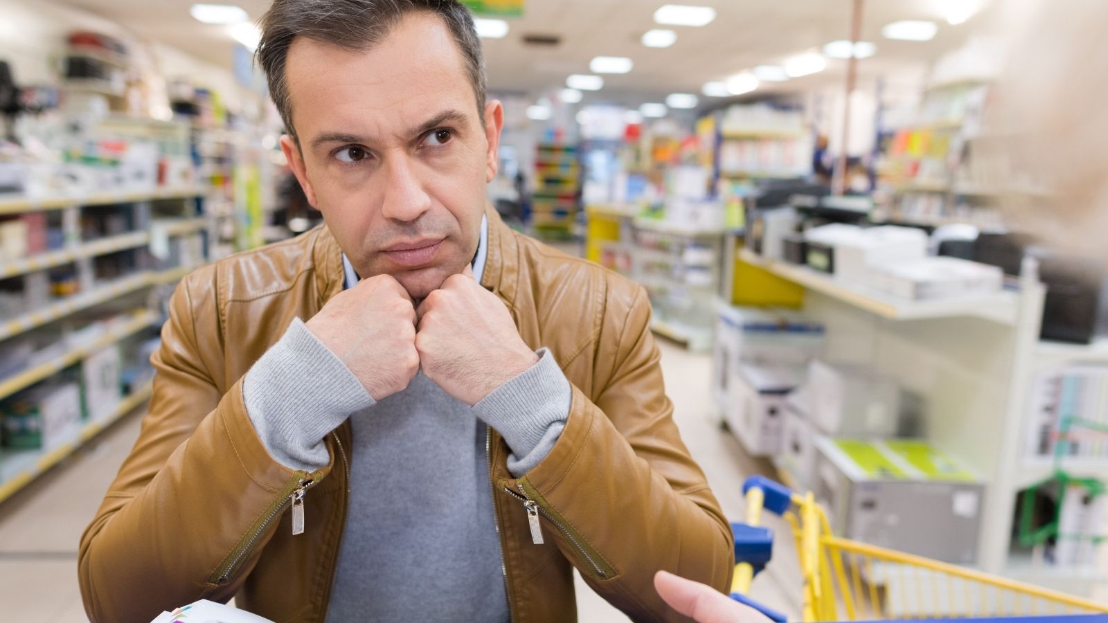 He Tried to Return an Item at a Retail Store — Just Not the Right One unhappy customer listening