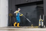 Painters Used A Homeowner’s Water Spigot To Power Wash Her Townhouse Before Painting, And She’s Not Happy About It