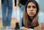 She Used Her Employee Discount To Buy $90,000 In Gift Cards β Corporate Says She Can Resell Them For Profit