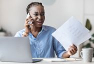 After Firing Her Sister, She’s Being Asked To Keep Paying Her So She Can Go On Vacation As Planned