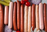 Man Defrosted Sausage In The Microwave Without A Plate, So His Wife Worried He Was Contaminating The Kitchen