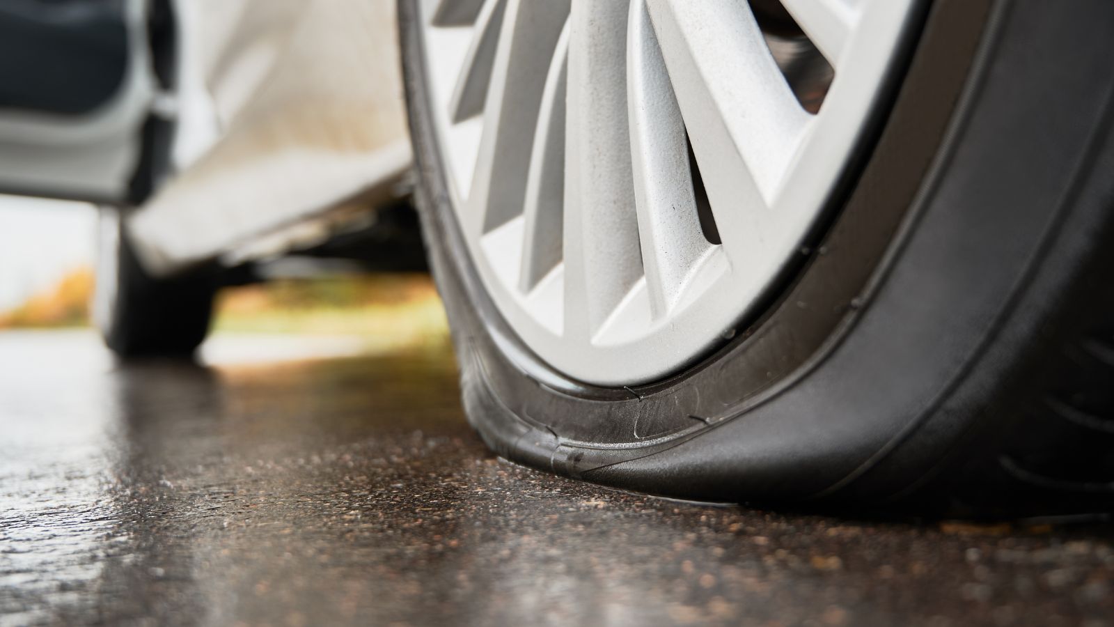 She Refused To Lend Her Mom Her Car For A Week, But Only Because Of Her Moms History Of Car Accidents A flat tire of a car