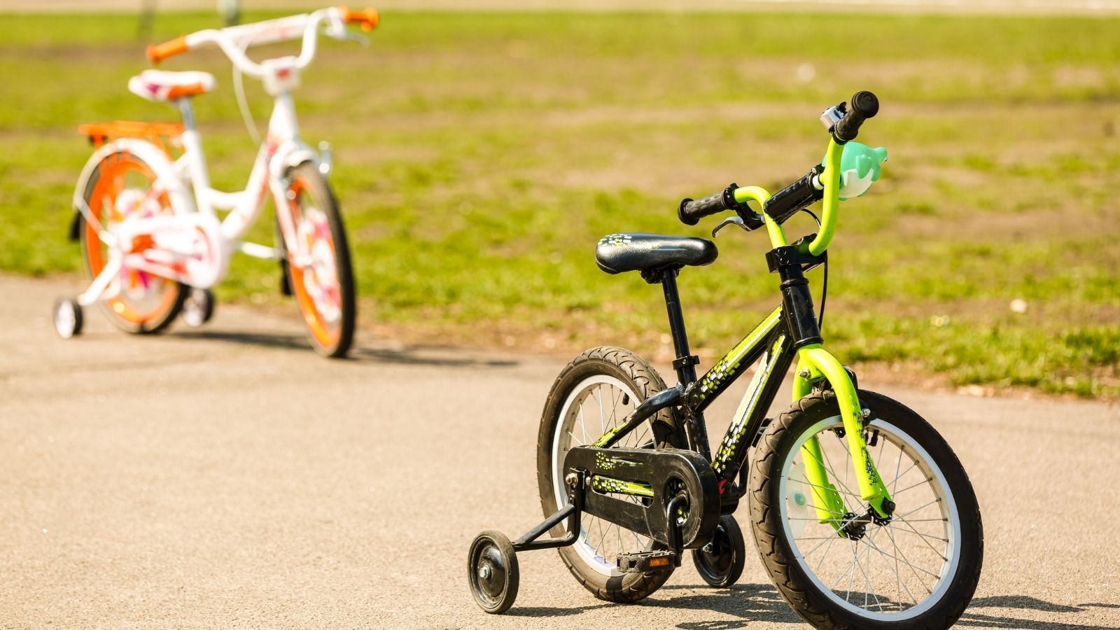 two kids bikes