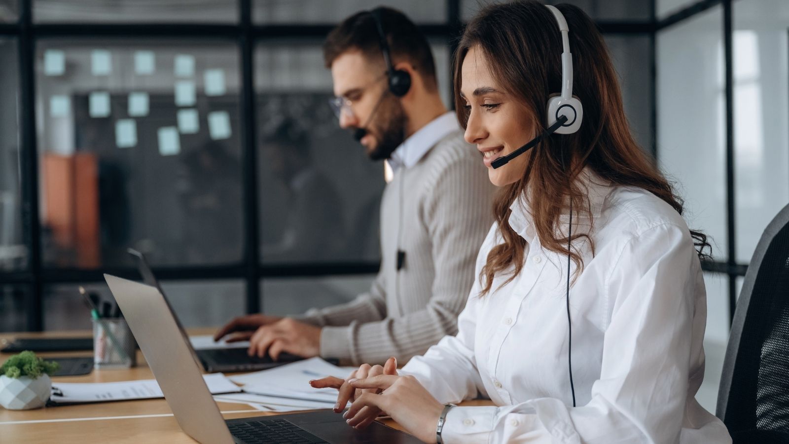 An Irate Customer Kept Spamming Tech Support Over a Single TV Show Typo—Refusing to Accept That On Screen Errors Cant Be Patched call center employees