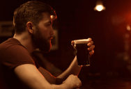 Her Ex Wouldn’t Stop Insulting Her At A Bar, So A Stranger Posed As Her Boyfriend To Shut Him Down