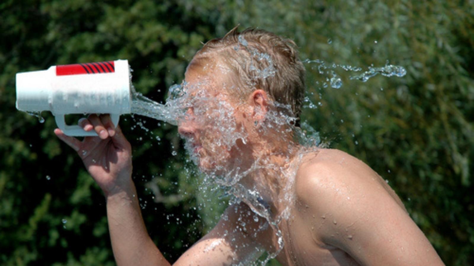 Splashing water in face