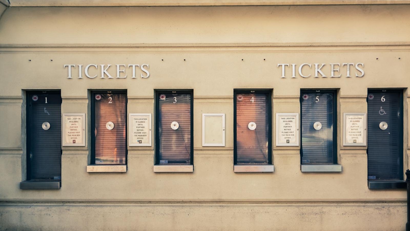 She Refunded Her Friends in Full After a Canceled Show — One of Them Still Insisted She Owed More box office ticket office