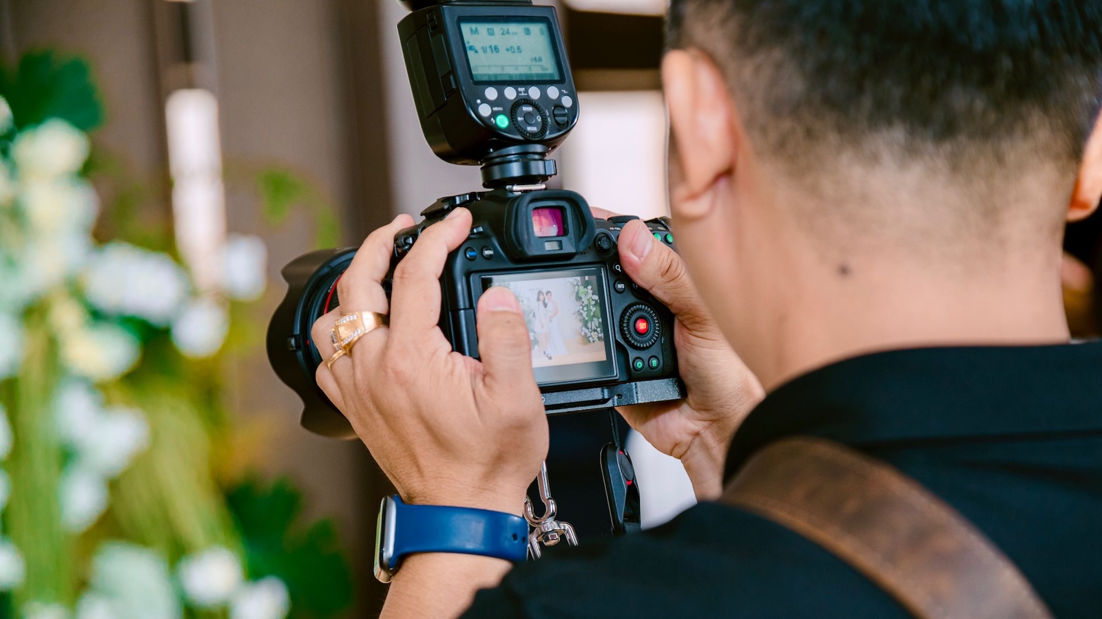 There Was Exactly One Wedding Photo Without the New Daughter in Law. Her Mother in Law Wanted It. Its Gone Now wedding photographer snapping photos with camera