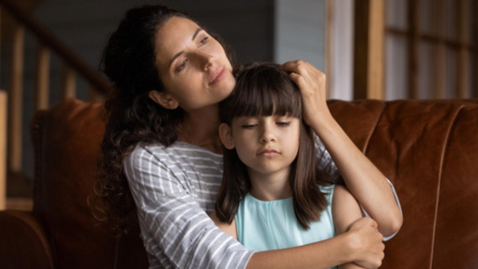 Her Nanny Was Asked To Keep An Eye On A Car, So When It Got Stolen, She Got Blamed And Fired Nanny with young girl