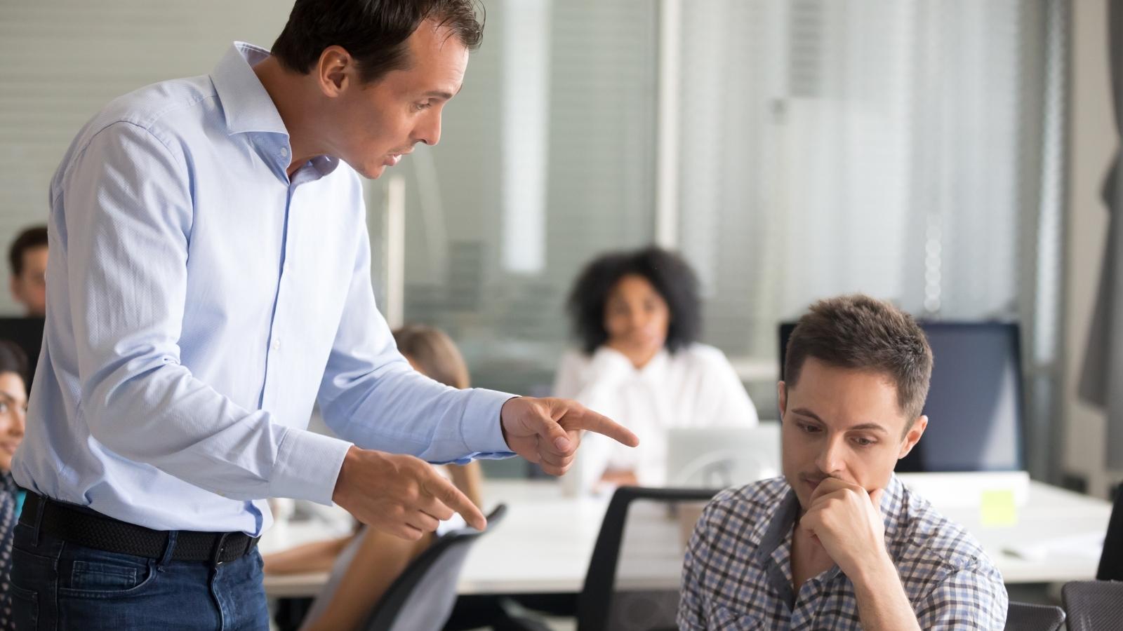 His Manager Said Hed Be Fired The Next Day Over A Short Cash Drawer — So He Just Didnt Show Up, And His Coworkers Are Furious Young man getting fired