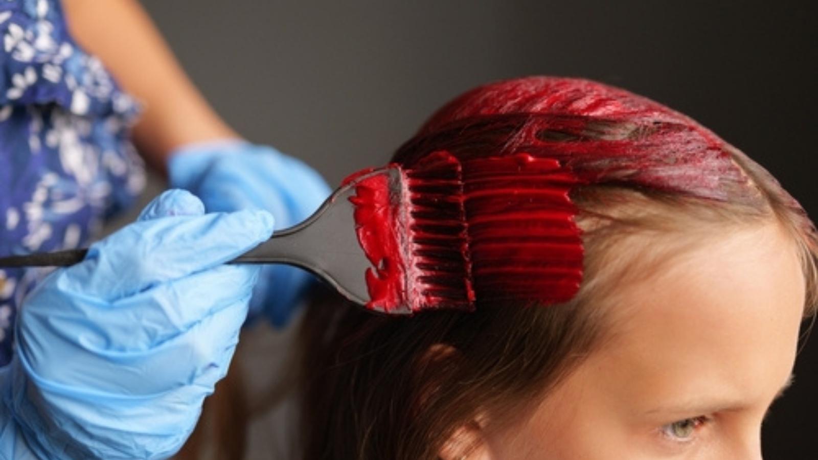 Student Dyed Her Hair Bright Red And Violated The School Dress Code, So She Wore A Wig For The Rest Of The Year Red hair dye