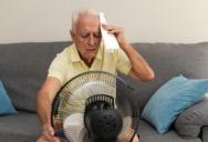A Customer Showed Signs of Heat Stroke — She Rushed to Help Him. Her Manager Was Upset She Wasn’t Bagging Groceries