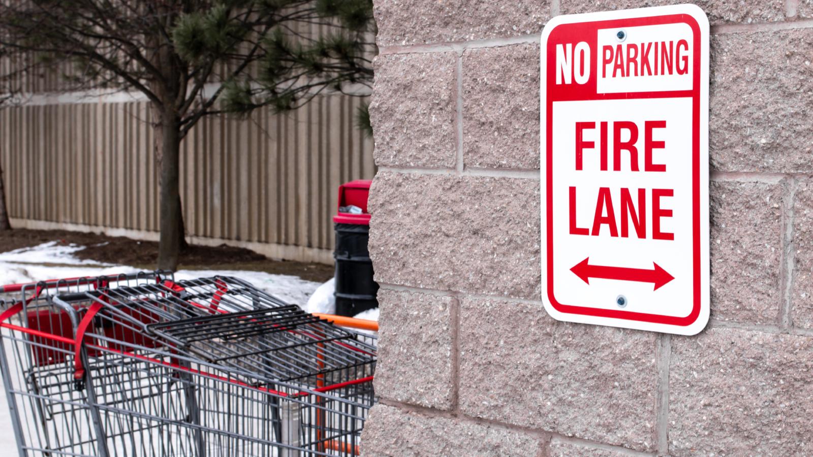 A Grocery Store Worker Got Tired of a Customer Parking in the Fire Lane — So He Called the Cops fire lane at grocery store