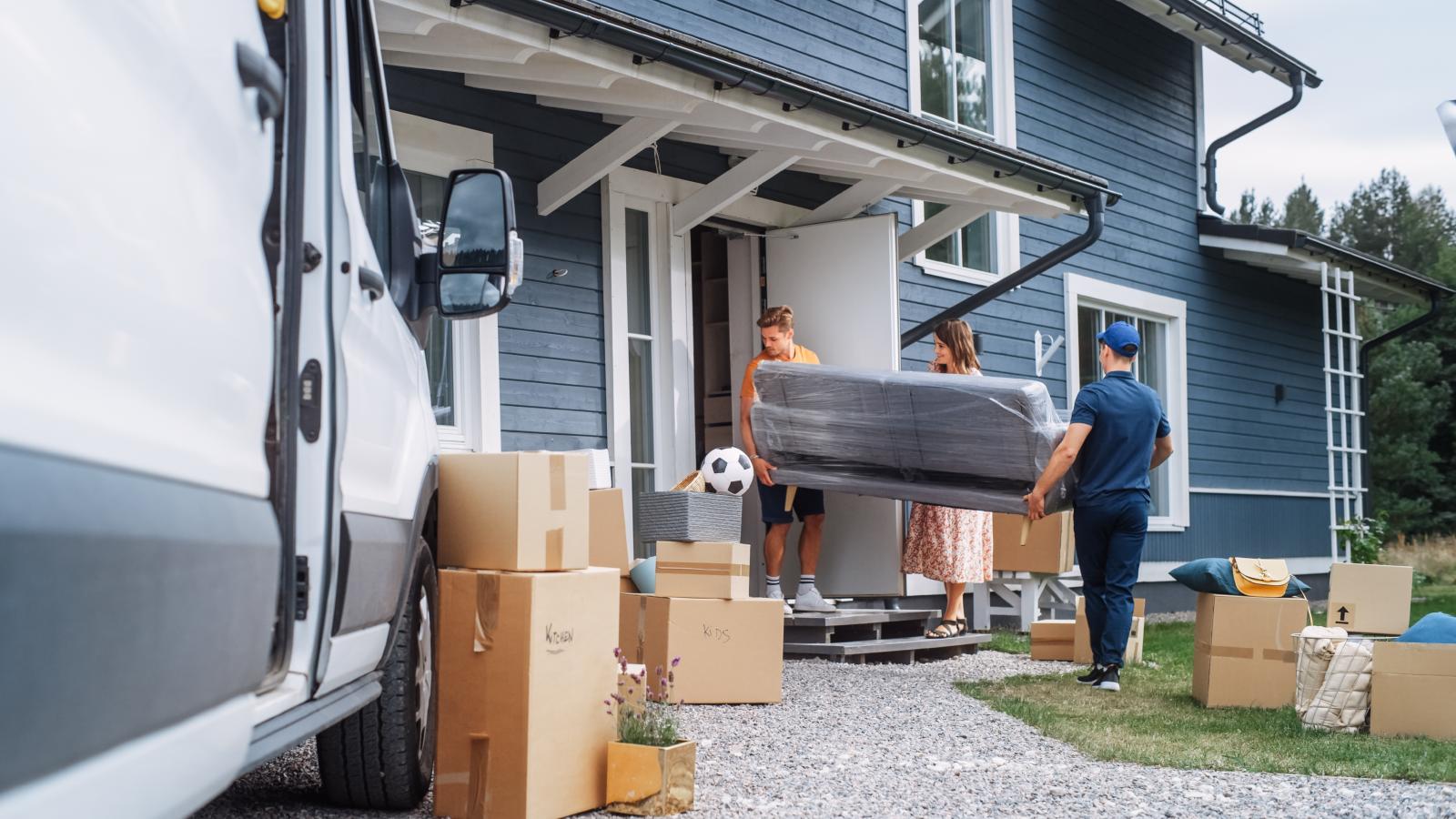 She Spent a Decade Terrorizing the Street with HOA Threats—Then Her Victims Bought Her Foreclosure at Auction family moving into a house