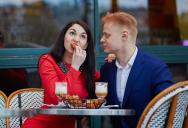 American Couple In Paris Were Shocked When A Woman At Their Restaurant Started Filming Them While They Ate